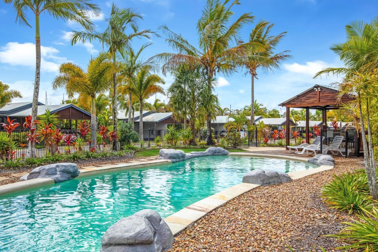 Tin Can Bay Marina Villas Bagian luar foto